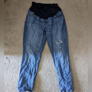 Distressed boyfriend maternity jeans